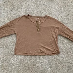 American Eagle Cropped Long Sleeve